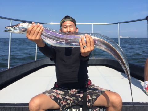東京湾　太刀魚…指５本サイズ！（2015　8/4）